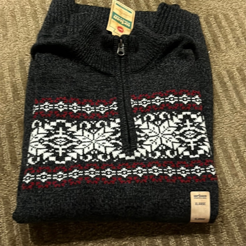 Urban Pipeline 1/4 Zip Sweater - New with tags Boys XL